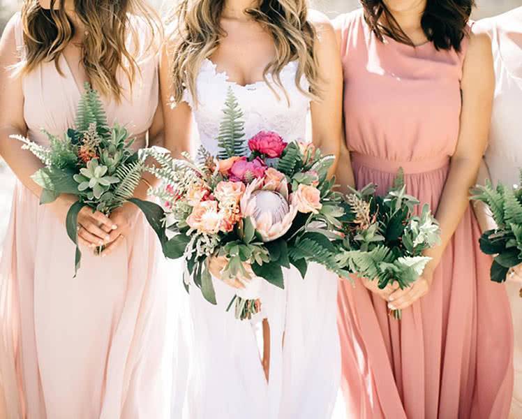 Платье подружки невесты: модные цвета, красивые модели с фото, как выбрать наряды
