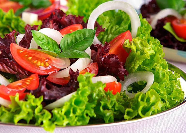 Топ-10 диетических салатов / рецепты и советы по правильному питанию – статья из рубрики "здоровая еда" на food.ru