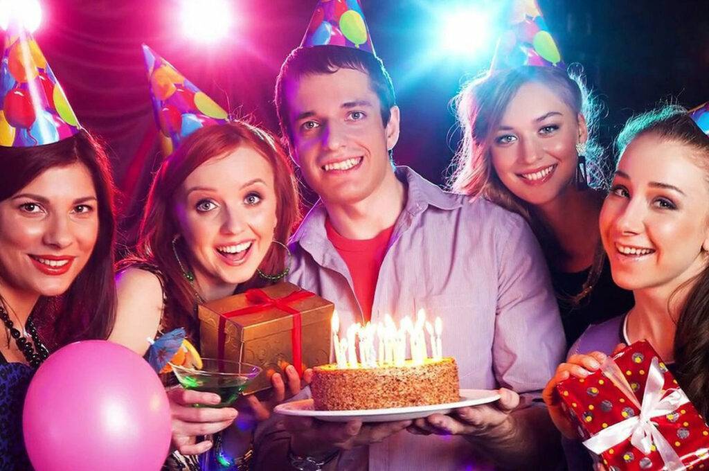Наполняем праздник яркими событиями: как поздравить друга с днем рождения
наполняем праздник яркими событиями: как поздравить друга с днем рождения