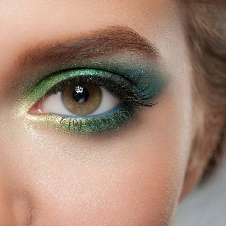 Макияж для зеленых глаз и темных волос: дневной, вечерний, праздничный