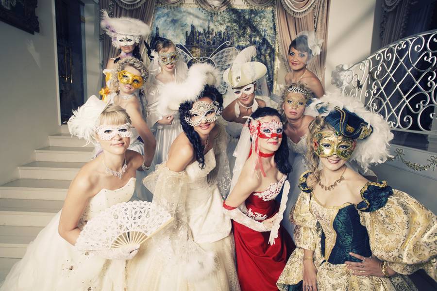 Свадьба в стиле маскарада: загадочность и театральность