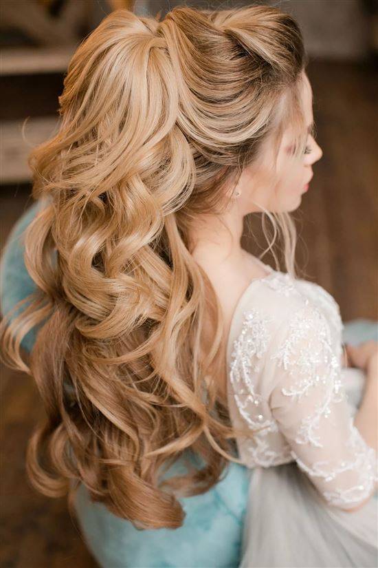 Свадебные прически на длинные волосы: новинки 2019