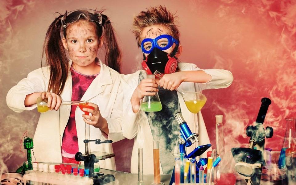 5 книг для ребенка, который узнал, что такое химия, и решил…