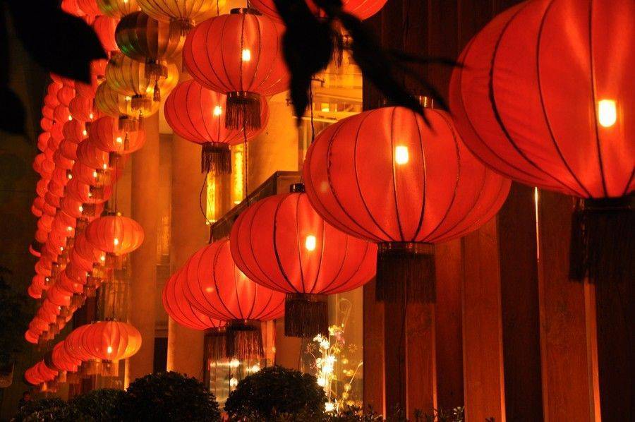 Украшение комнаты фонариками. подвесные китайские фонарики: самое быстрое украшение зала