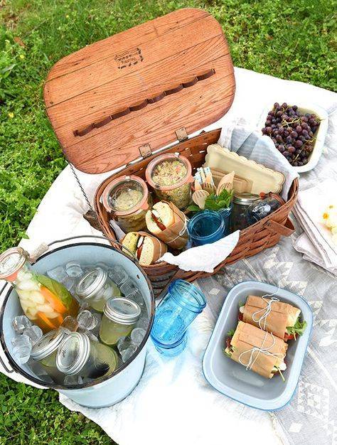 Закуски для пикника на природе летом - свежие и здоровые продукы: рецепты с фото и видео