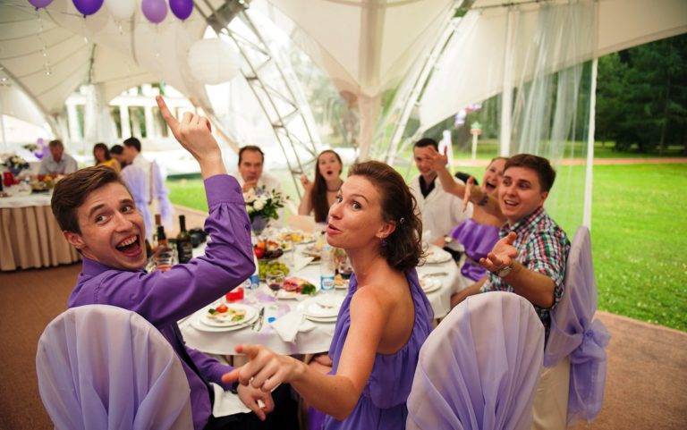 Конкурсы на свадьбу для гостей: прикольные и смешные