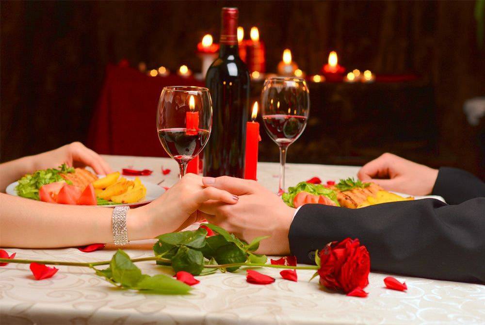 Вносим романтику в отношения — ужин с любимым в ресторане