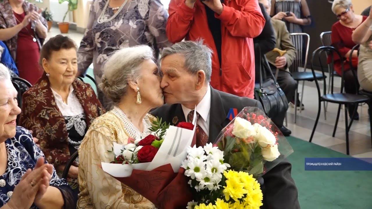 70 лет свадьбы - благодатная ???? что дарить на 70 годовщину совместной жизни
