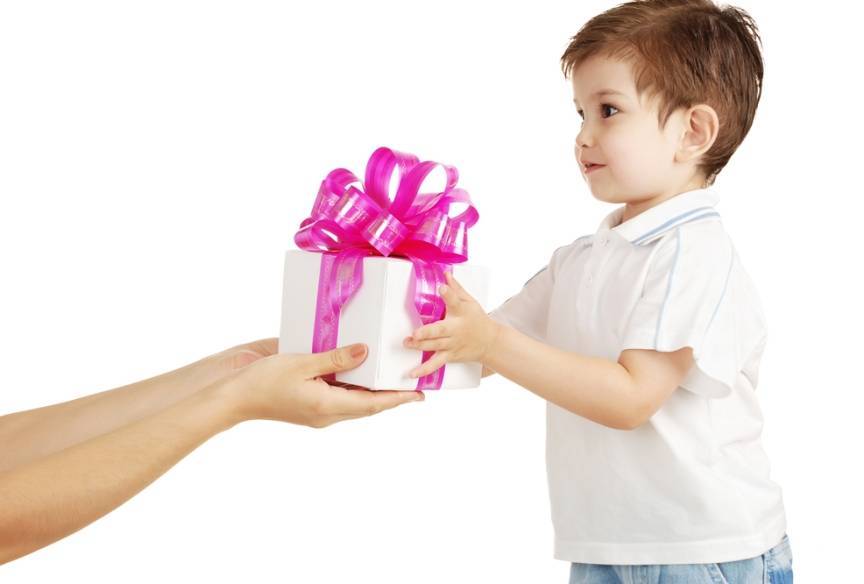 102+ идеи что подарить девочке на 4 года в примерах и ещё подарки