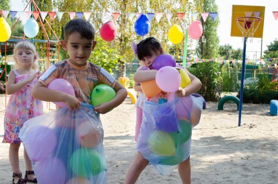 Веселые конкурсы с шарами для детей. конкурсы и эстафеты с воздушными шарами