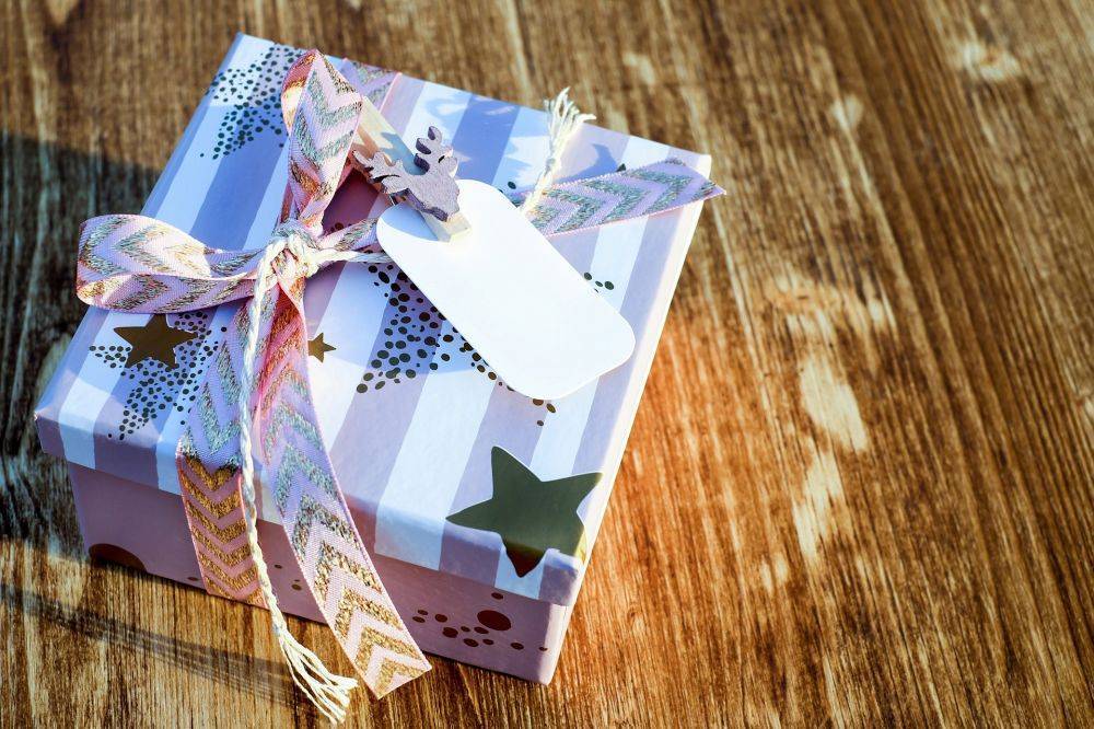 20 примеров заработка на подарках