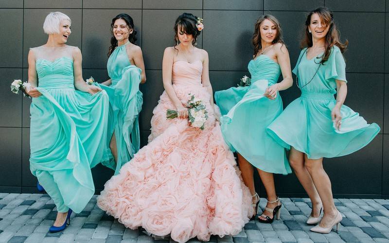 Как выбрать платье на свадьбу для мамы жениха, невесты – советы
