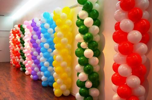 Гирлянда из шаров — эффектное украшение для любого праздника