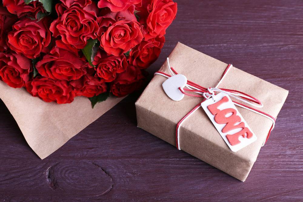 Что подарить любимой девушке на 14 февраля: 135 идей подарков любимой девушке
