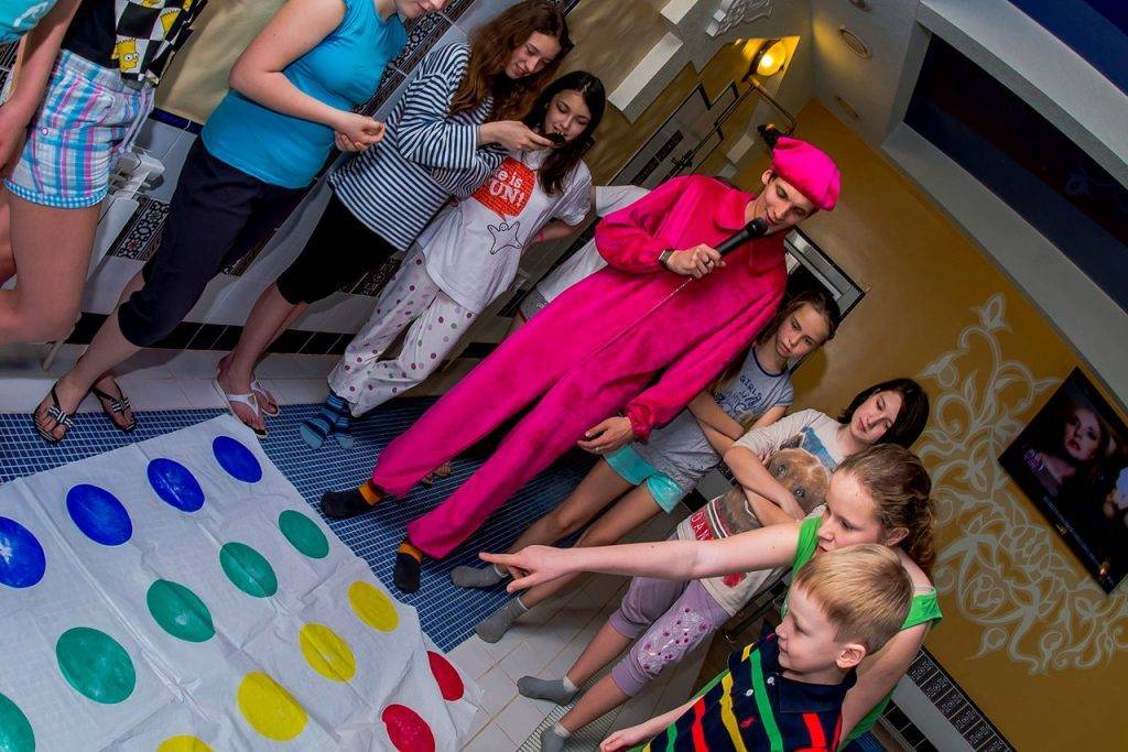 Пижамная вечеринка для взрослых