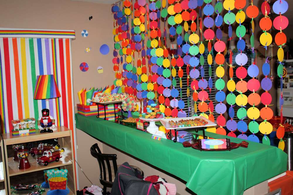 Как украсить комнату на день рождения ребенка - фото и видео оформления детской комнаты к празднику
