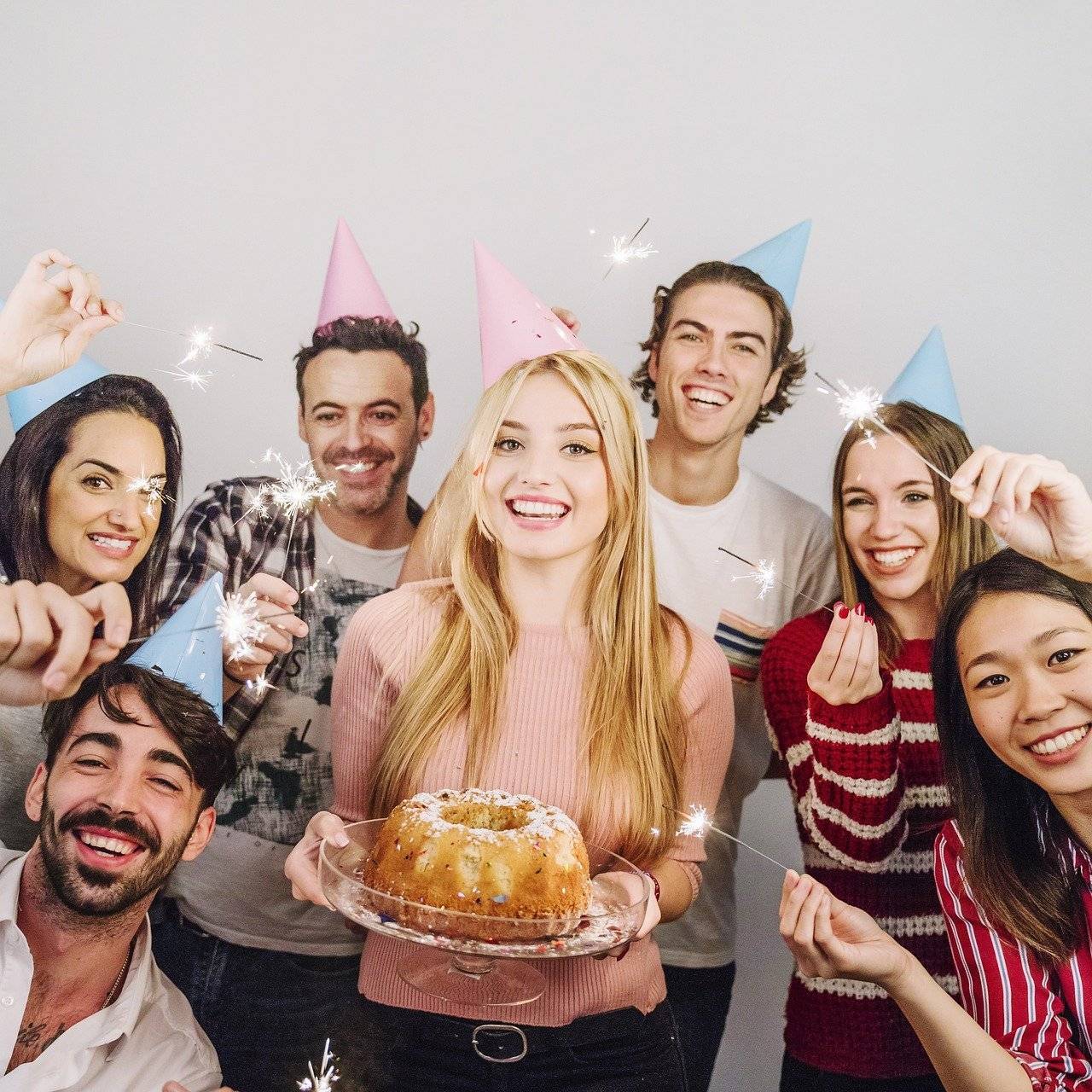 Как поздравить с днем рождения компании? - еmail маркетинг | mailigen