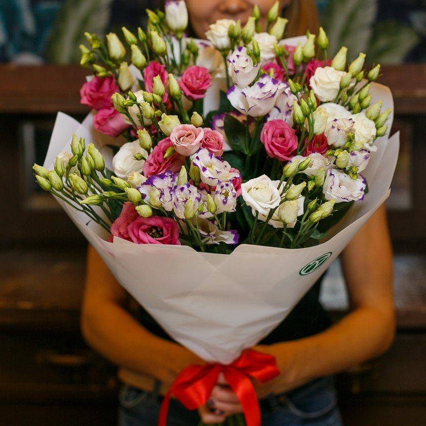 Какие цветы подарить на день рождения - лучший букет для девушки
