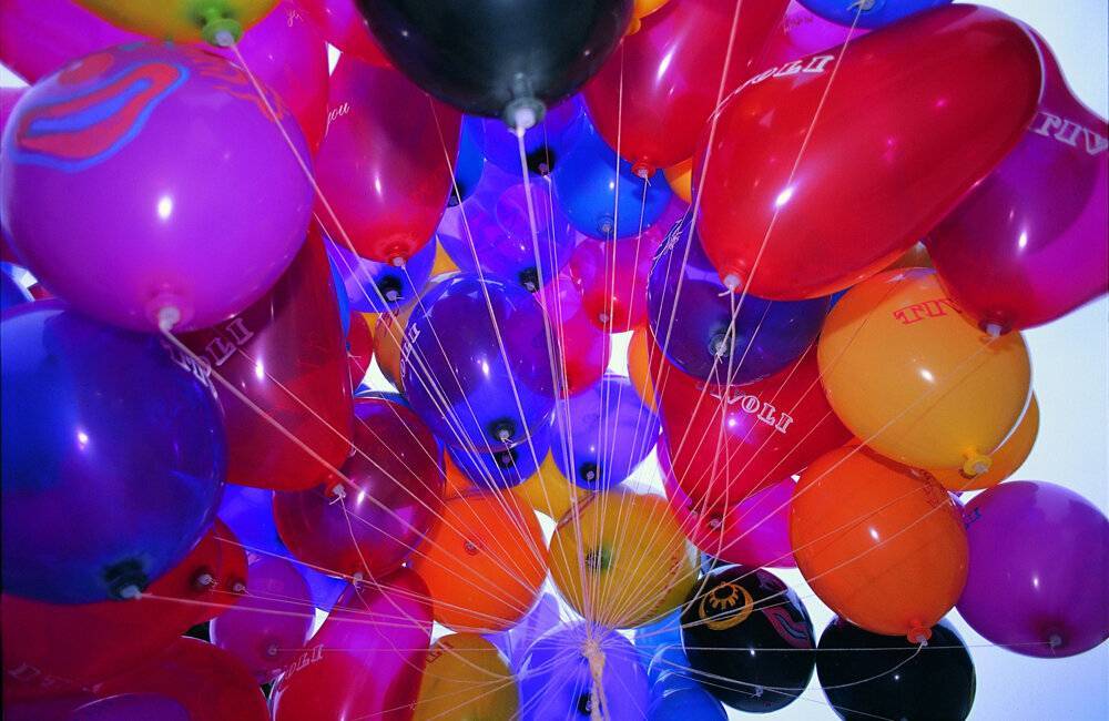12 способов оригинально поздравить коллегу с днем рождения | снова праздник!