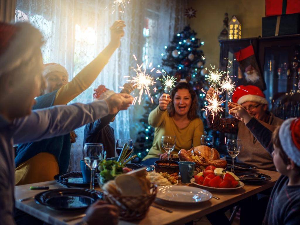 Как встретить новый год 2021 весело всей семьей: идеи, как отметить