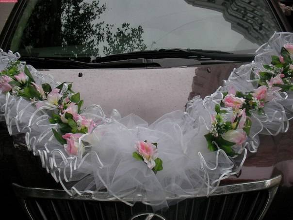 Свадебные украшения на машину на свадьбу. украшение свадебных машин и лимузинов