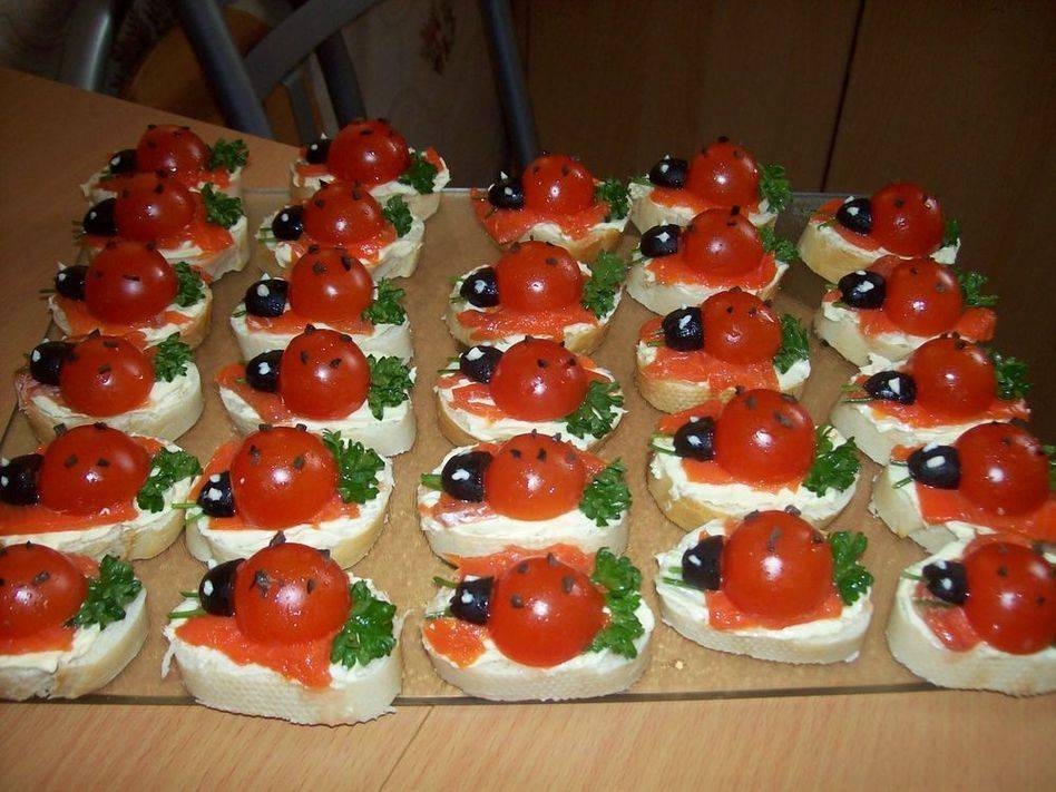 Бутерброды для детей на праздничный стол: простые и вкусные