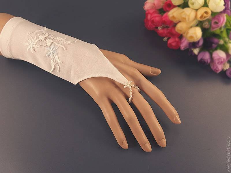 Свадебные перчатки без пальцев: разновидности, выбор, как сшить