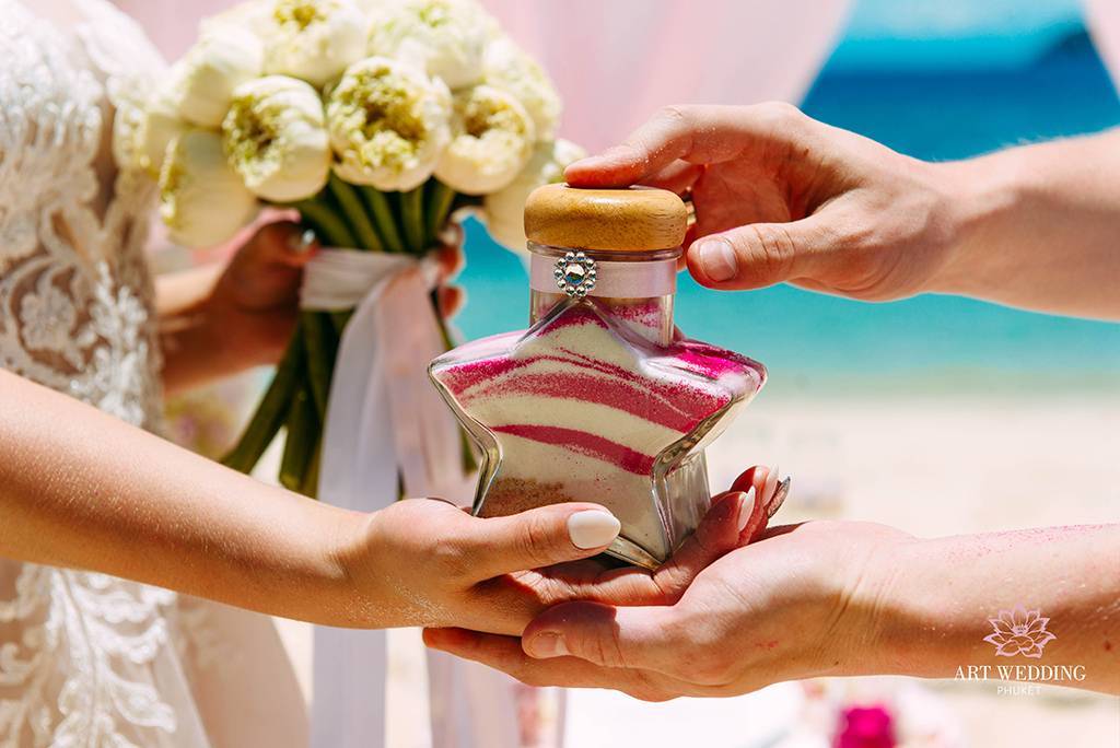 Личная история — зачем заказывать песочное шоу на свадьбу?