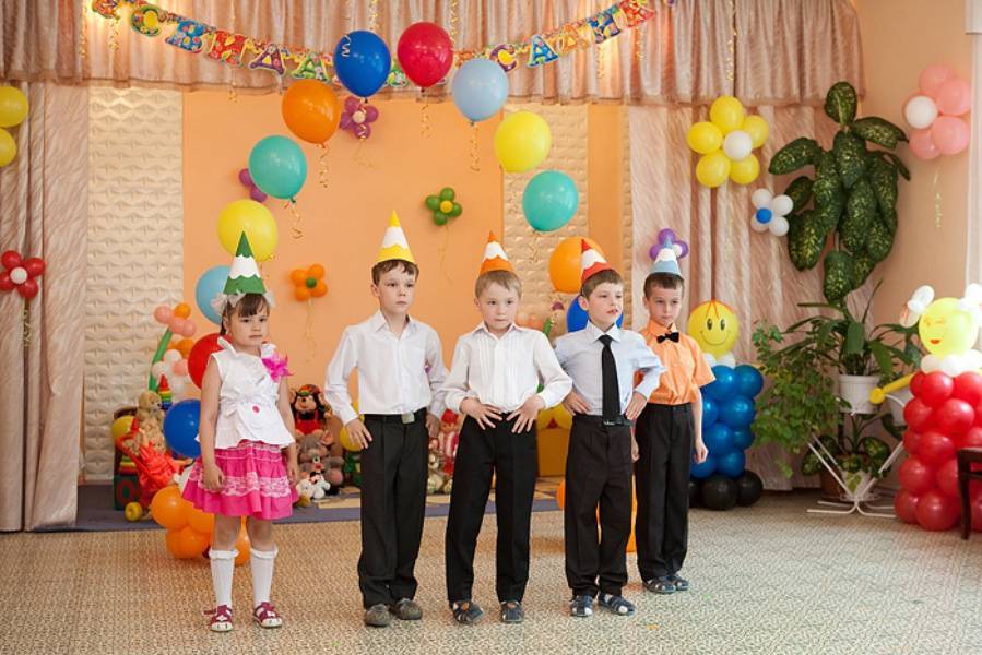 Игры и конкурсы для выпускного в начальной школе "Веселый магазинчик"