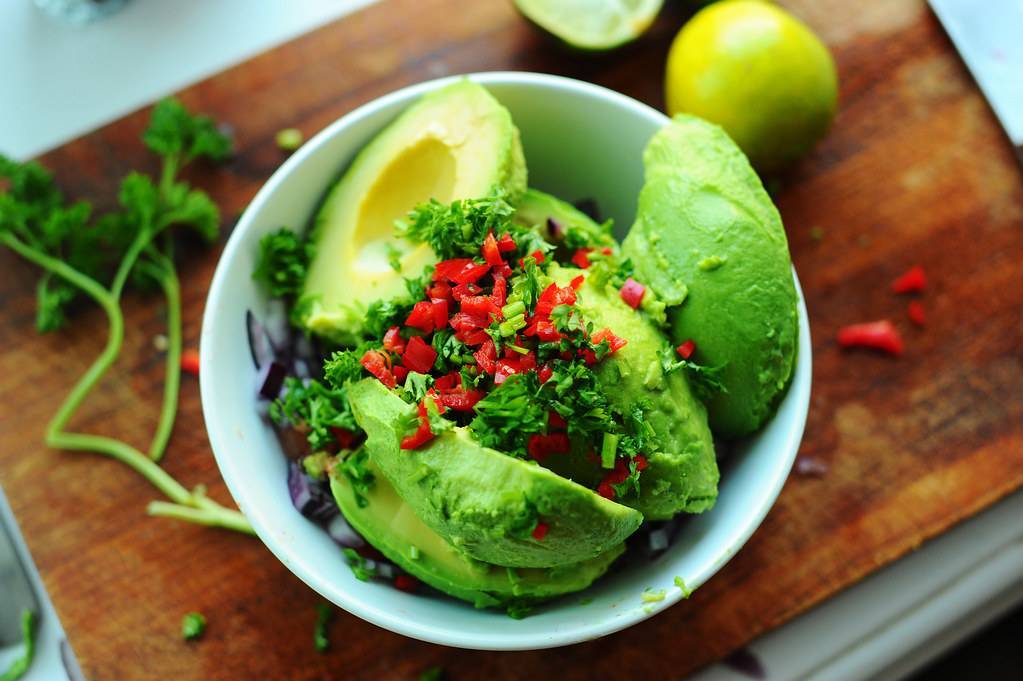 Гуакамоле – 7 классических рецептов из авокадо с пошаговыми фото