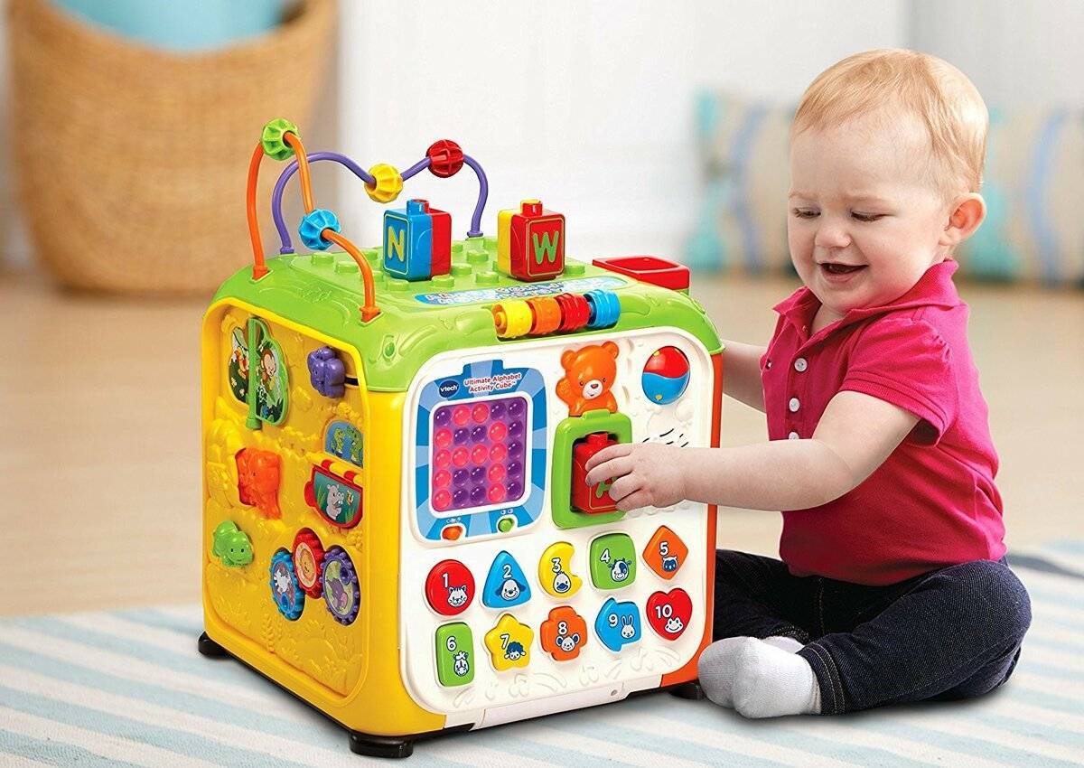 Что подарить мальчику на 2 года: развивающие подарки, игрушки, недорогие варианты / mama66.ru