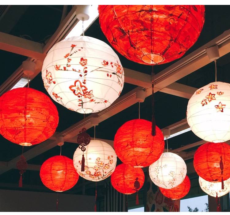 Подвесные китайские фонарики: самое быстрое украшение зала. украшение для комнаты своими руками: советы для тех, кто не владеет искусством вышивки создай собственный мудборд или карту желаний