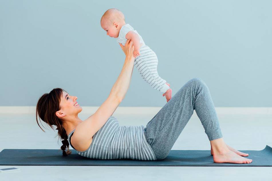 Упражнения после родов в домашних условиях при грудном и искусственном вскармливании