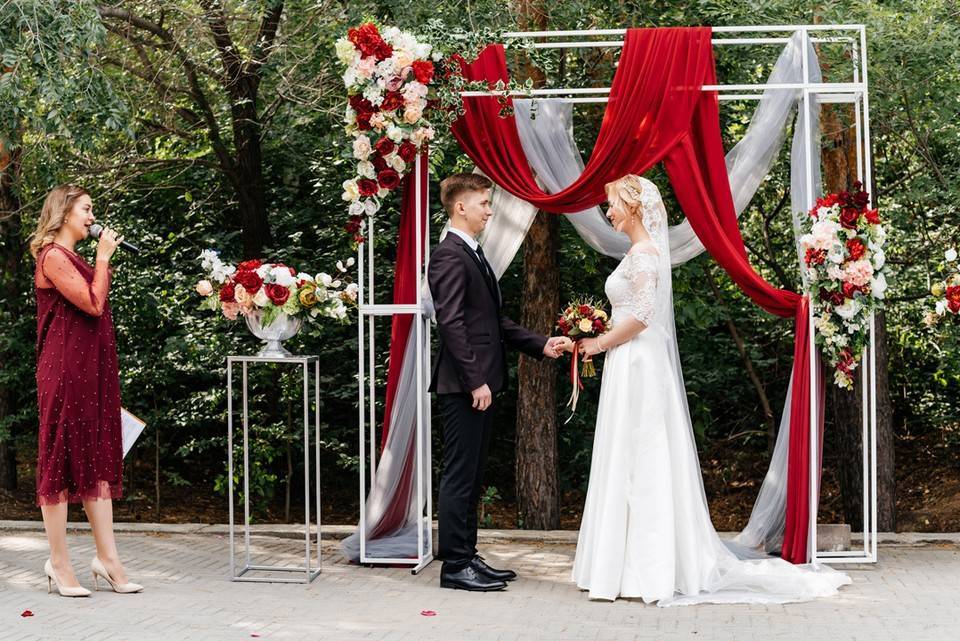 Выездная регистрация брака — как организовать торжество для себя и гостей
