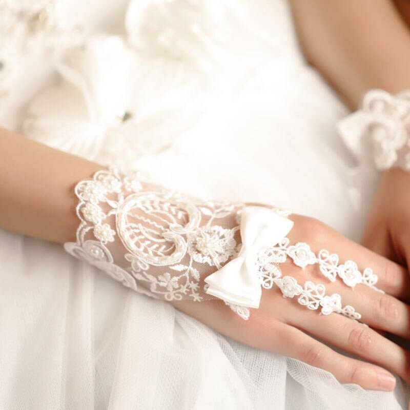 Как правильно выбрать и носить свадебные перчатки
как правильно выбрать и носить свадебные перчатки