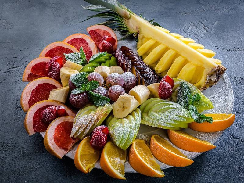 Овощная нарезка - фото оформление на праздничный стол
