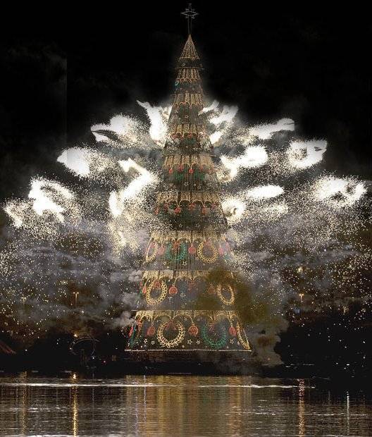 Топ – 20ка самых красивых рождественских ёлок в мире