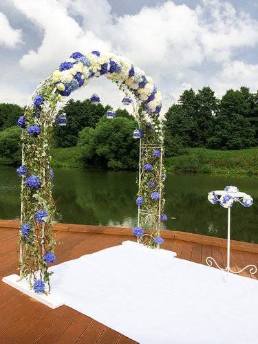 Свадебная арка для выездной регистрации: как своими руками украсить круглый и квадратный каркас цветочной тканью