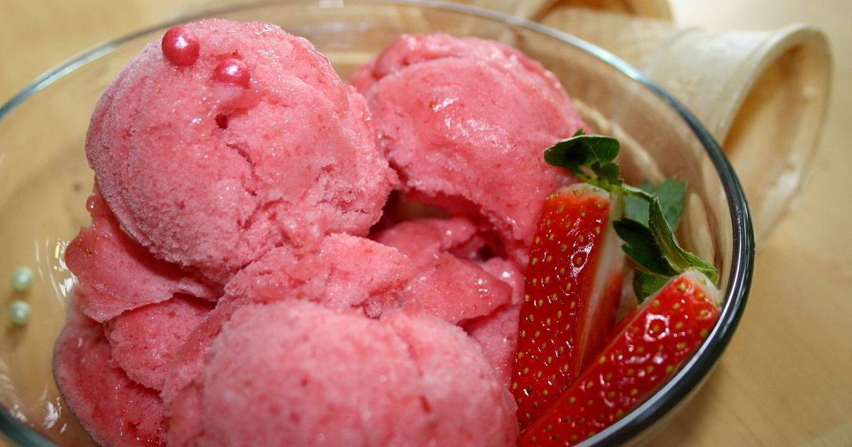 Подборка необычных рецептов домашнего мороженого для жаркого лета
