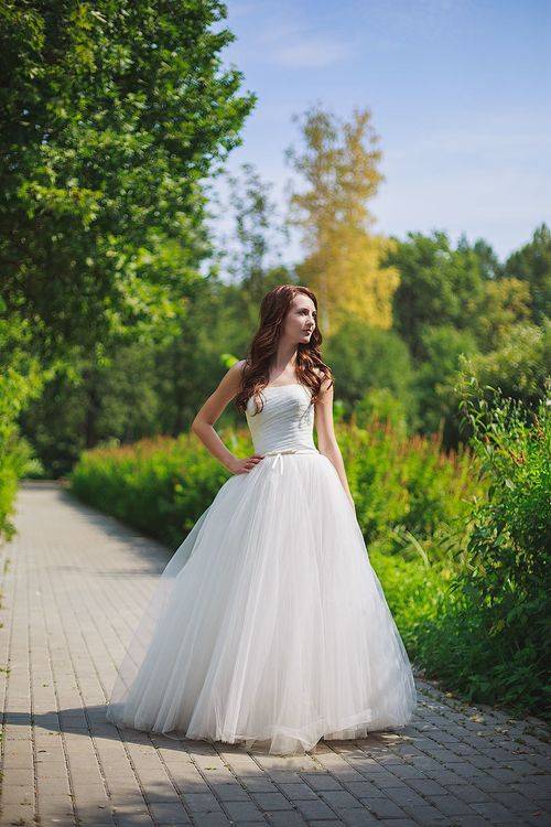 Свадебные платья не пышные: варианты лучших образов