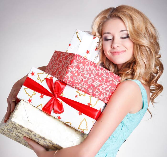Что подарить девушке на 25 лет - идеи подарка на день рождения от парня, друзей и родственников