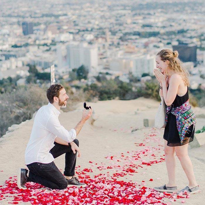 Как сделать предложение дома: 10 романтичных способов | wedding