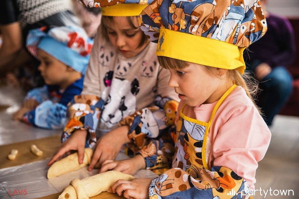 Русские народные поделки своими руками - мастер-классы по изготовлению деревянных, соломенных и глиняных предметов
