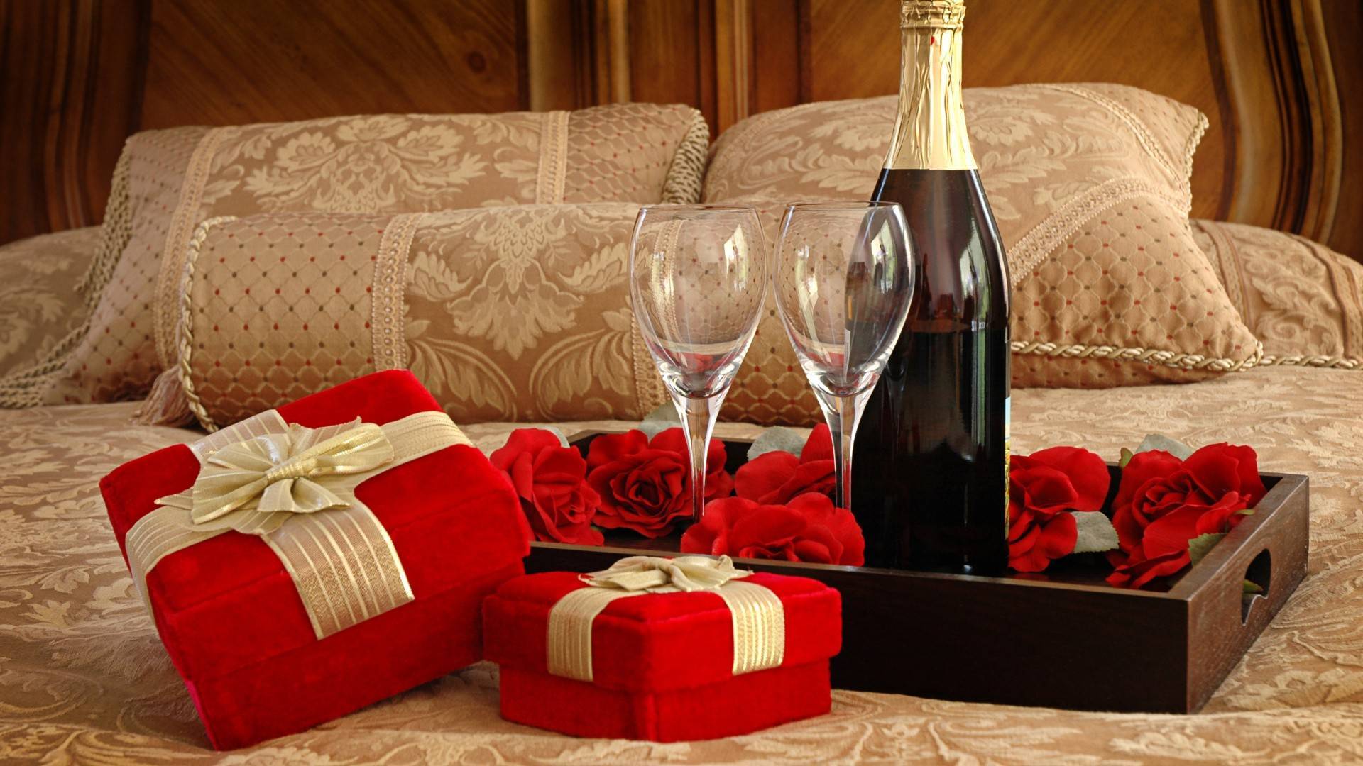Романтичные подарки жене на 14 февраля - оригинальные подарки