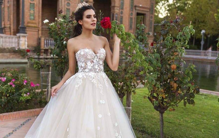 Как выбрать свадебное платье с учетом особенностей фигуры невесты? | хозяйка.ru