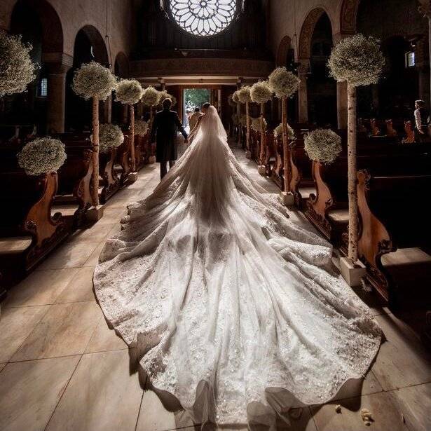 Самые красивые свадебные платья сезона. (+ много фото)