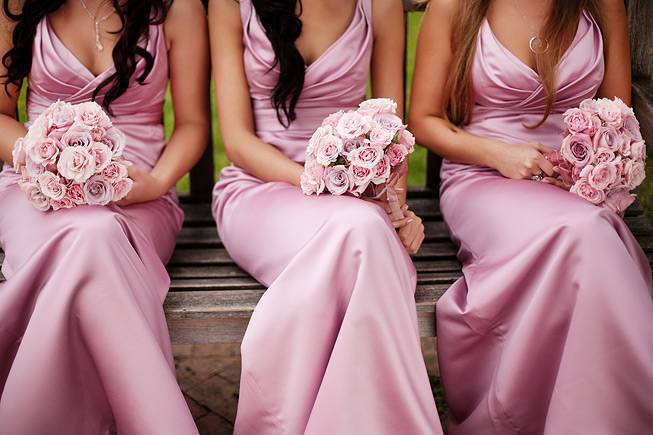 Платья для подружек невесты 2021 фото модные фасоны