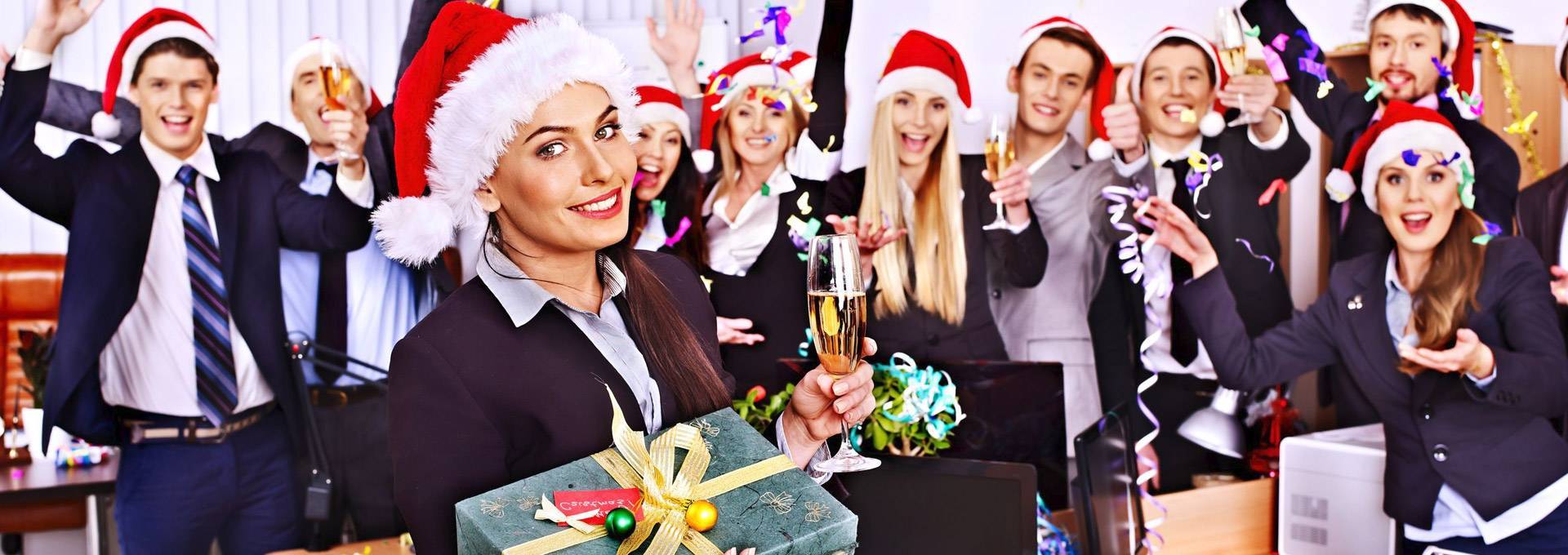 Новогодний корпоратив — как правильно организовать праздник на работе