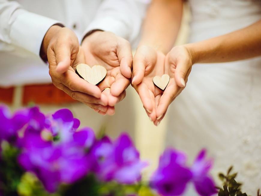 4 года брака - какая свадьба и что дарить?