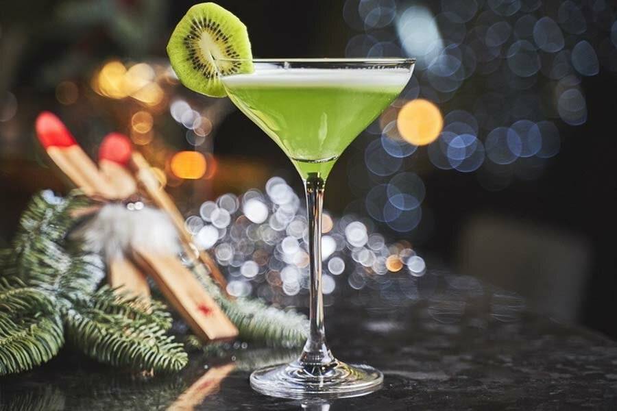 Напитки на новый год 2021: рецепты алкогольныйх коктейлей